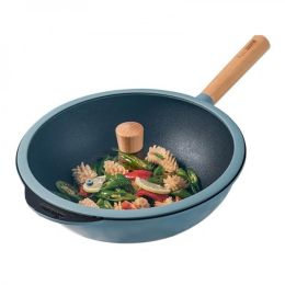 Amercook, Non-Stick Wok with Lid, A32BE, Non-Stick Less Fume, No Picking Stove, Blue 32cm